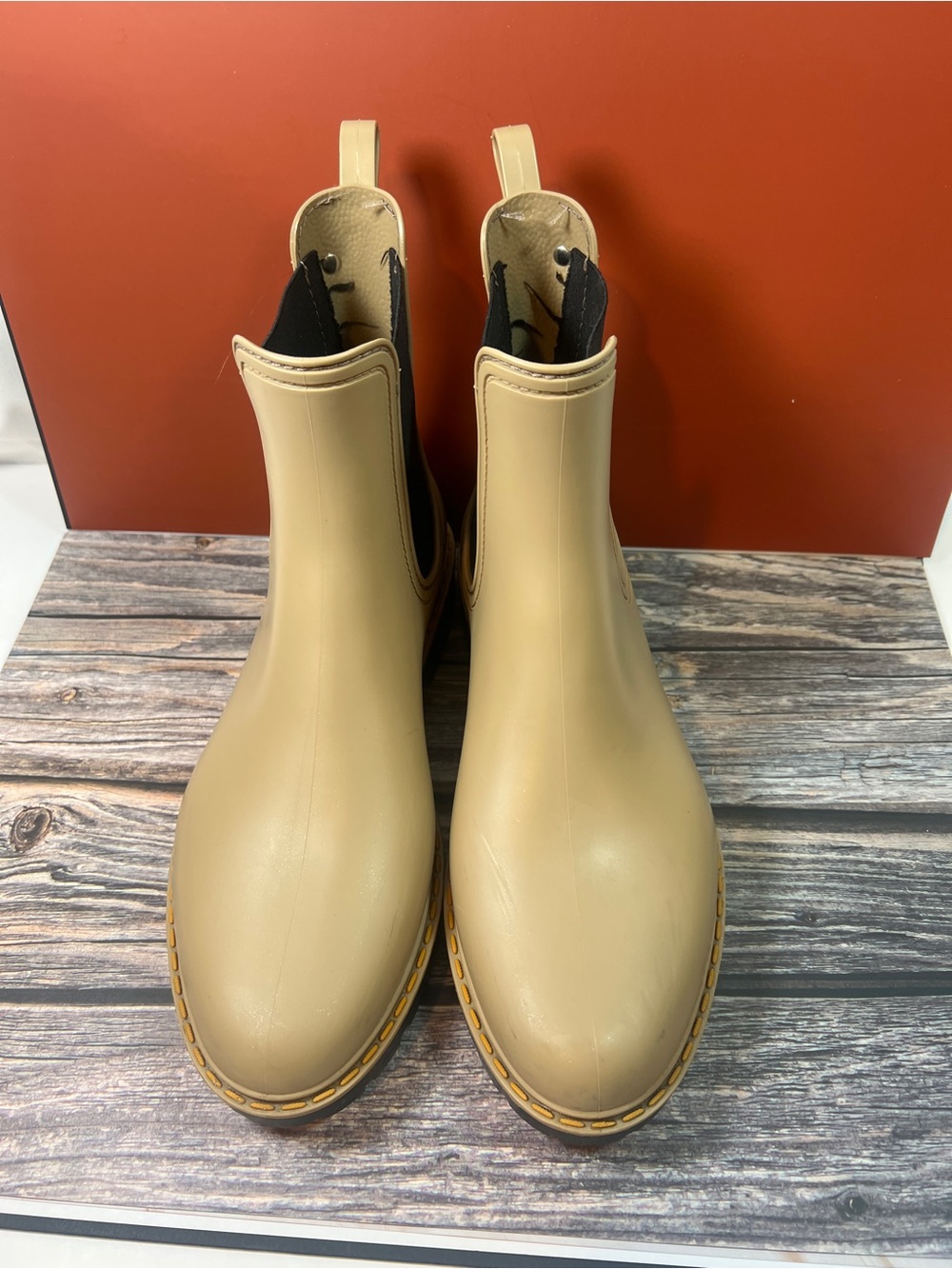 Igor Beige Black Waterproof Chelsea Rain Boots Women’s 8.5